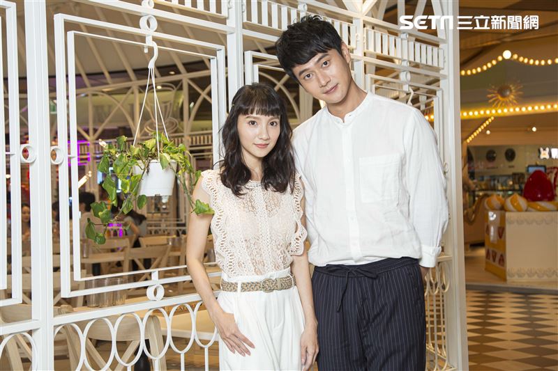 《致親愛的孤獨者》主演劉冠廷、張寗接受三立新聞網專訪。（圖／記者林士傑攝影）