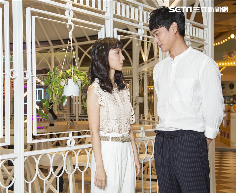 《致親愛的孤獨者》主演劉冠廷、張寗接受三立新聞網專訪。（圖／記者林士傑攝影）