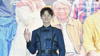 張軒睿赴韓穿軍裝！自曝最想做這件事