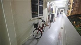 84歲翁晾衣服墜樓亡！妻目睹慘況心臟病發…隨老伴赴黃泉（圖／翻攝自中國報）