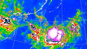 老大洩天機／吳德榮：白鹿颱風周末直撲台　未來可能路徑曝光
圖翻攝自中央氣象局