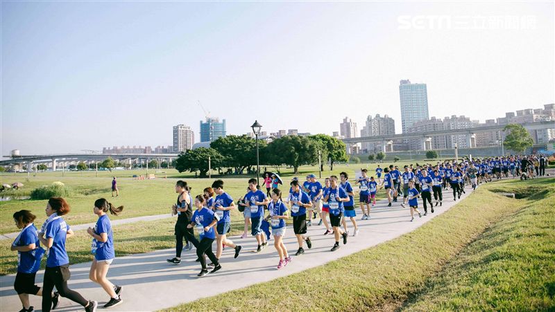 滴妹揪8千人路跑　青春女團登場應援
