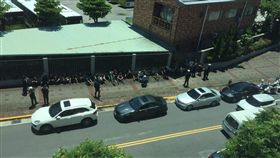 台北,內湖,討債,民權東路。翻攝畫面