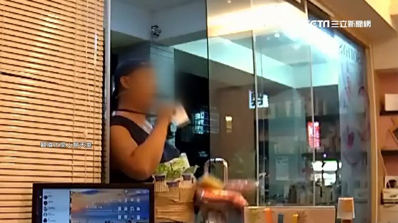 男闖店強迫推銷　店員嚇到花容失色