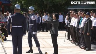 蔡英文：莫忘八二三守住台灣一步不讓