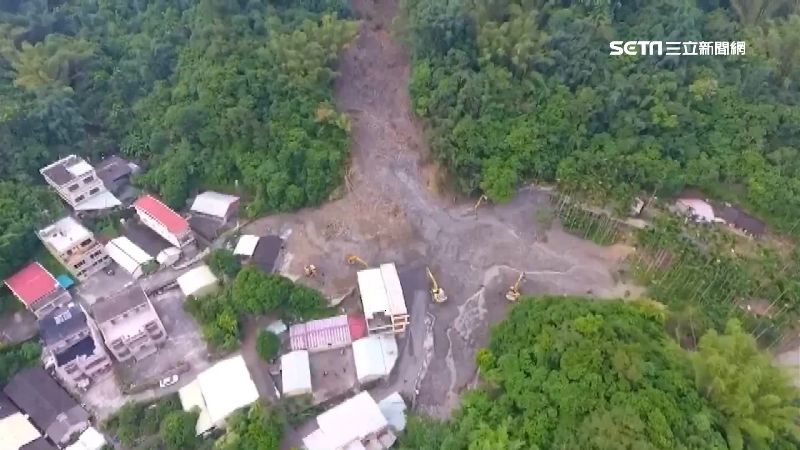 白鹿颱風撲台！216條土石流警戒！