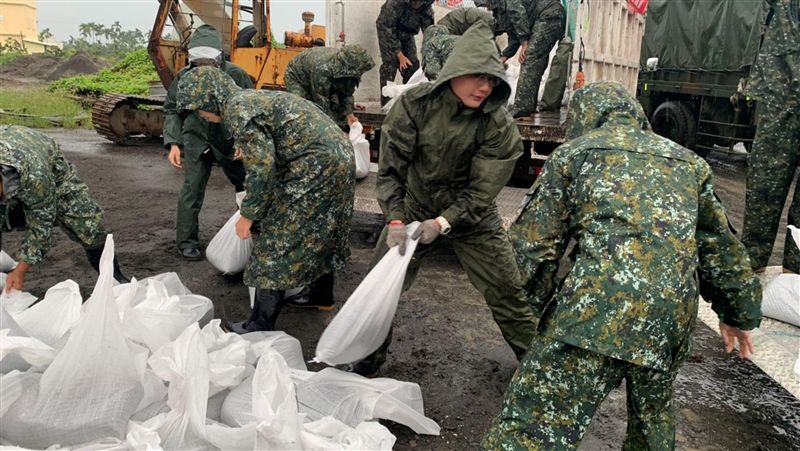 颱風白鹿來襲　第四作戰區幫助南臺灣