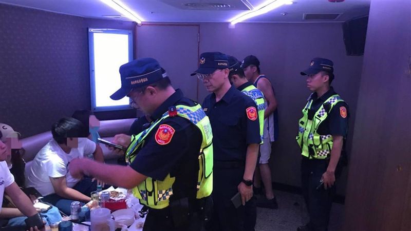 新北警封城掃蕩　查獲各類案由近百人