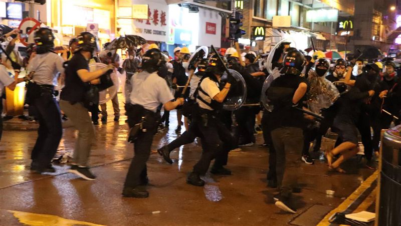 港警禁831遊行　網民回擊：到時見