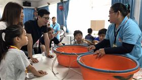 澎湖縣,家扶中心,弱勢囝仔,安心就學,傳遞感謝(圖/中央社)