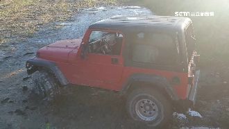 酒駕拒檢衝進田裡　男酒測值0.56