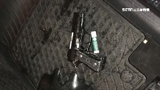 男跟女友吵架開車自撞　警「撿到槍」