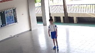 跑操場變植物人！童虛弱脫隊畫面曝光