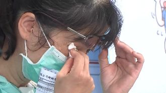 童跑操場成植物人　父淚訴：等待奇蹟