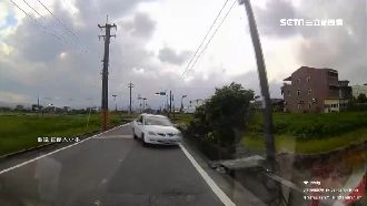 S型開車「撞車肇逃」　車主發動肉搜