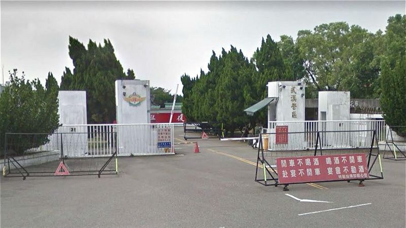 扯！醉男持刀闖特戰營區　搶衛哨槍械