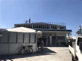 台北市,立賢路,違建,自拆,全數拆除(圖/中央社)