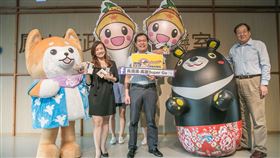 高雄市,吉祥物,票選活動,家長們,開瓶挑戰,拚拉票(圖/高雄市政府提供)中央社