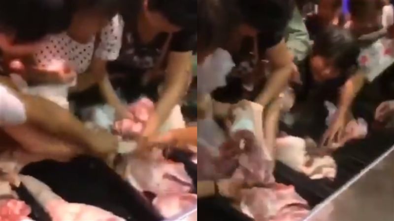 陸大媽失控分屍生肉！上海好市多崩潰