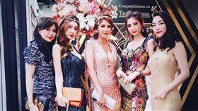 全台最大精品租借【CLOUDSET雲端衣櫥】攜手宅男女神拐拐、安于晴、曾宇璦、陳瑋薇等6名新生代人氣藝人網紅打造時尚愛麗絲夢遊仙境！圖／翻攝自CLOUDSET粉絲專頁