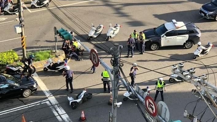 勇警追捕毒蟲！衝撞分隔島送醫不治