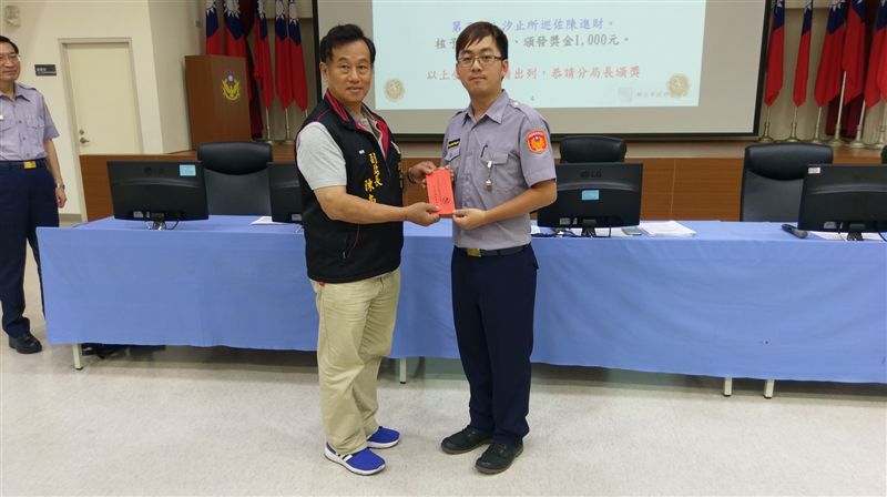 警追毒蟲撞安全島亡！曾榮獲好人好事