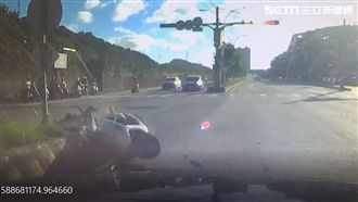 驚悚畫面曝光！勇警連人帶車衝撞身亡