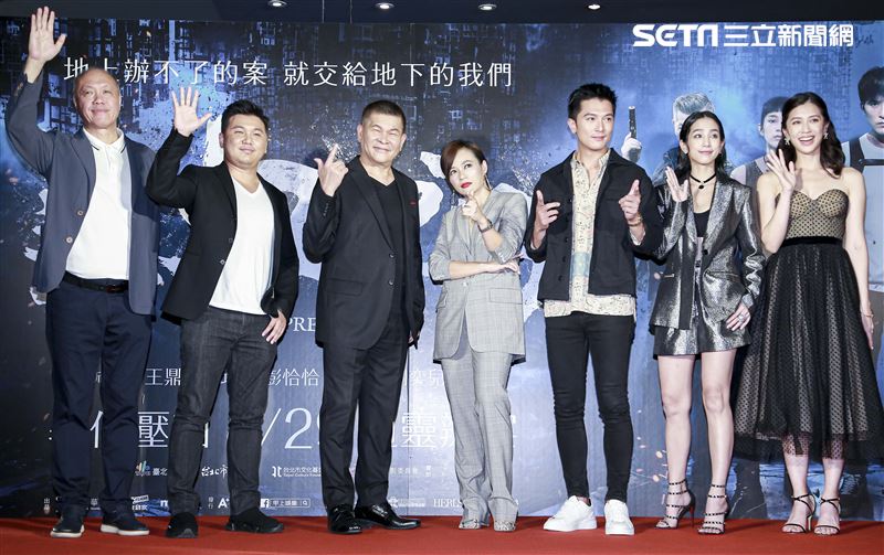 《第九分局》首映會，監製王鈞、導演王鼎霖、主演邱澤、溫貞菱、劉奕兒、楊雁雁、澎恰恰。（圖／記者林士傑攝影）