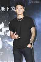 《第九分局》首映會，主題曲演唱頑童瘦子。（圖／記者林士傑攝影）