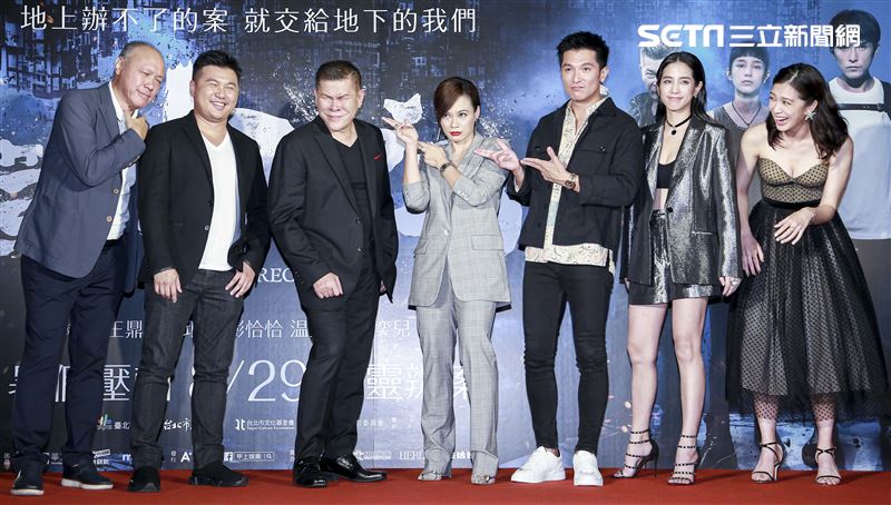 《第九分局》首映會，監製王鈞、導演王鼎霖、主演邱澤、溫貞菱、劉奕兒、楊雁雁、澎恰恰。（圖／記者林士傑攝影）