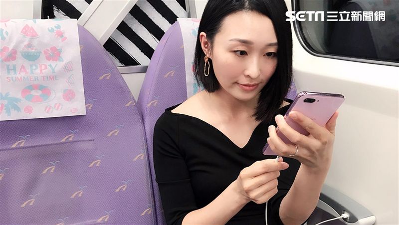 手機沒電免驚！桃捷直達車USB開充