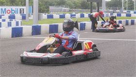 高雄市,韓國瑜,博青年,好感,扮賽車手(圖/中央社)