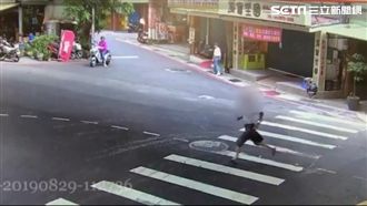 鬱卒醉漢買刀自殘趴趴造　嚇歪民眾