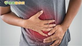 許多克隆氏症病患從症狀出現（反覆性腹瀉、腹部脹痛，體重減輕和血便）到確診，平均約需要三到六個月以上的時間。