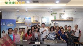 台灣腸癌病友協會與食譜研發劉主廚，共同設計一款專為癌友設計的營養食譜，在料理中加入專業營養補充品，讓料理更為營養加倍，幫助更多癌友挺過抗癌之路。