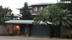 	快訊／高雄傳搶案！2歹徒持刀闖入豪宅...綑綁屋主洗劫