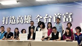 韓國瑜競辦針對高雄氣爆召開記者會
圖翻攝自許淑華臉書