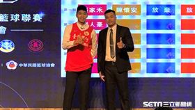 劉人豪在第二輪第一順位被台銀選中。（圖／記者劉家維攝影）