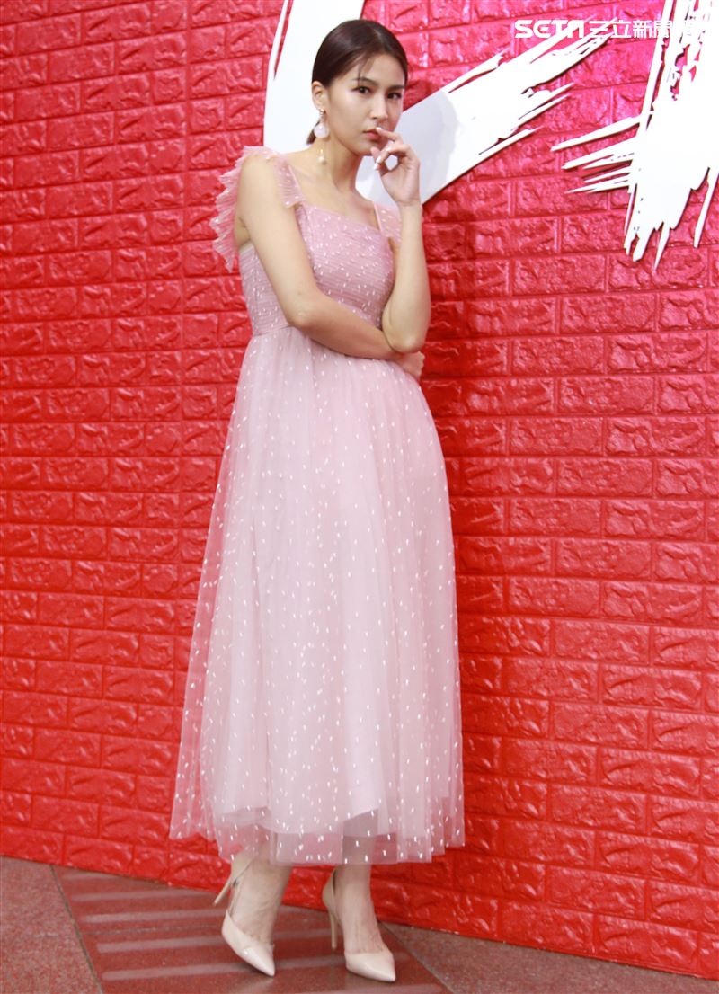 曾沛慈出席品牌化妝品發表會。（記者邱榮吉/攝影）