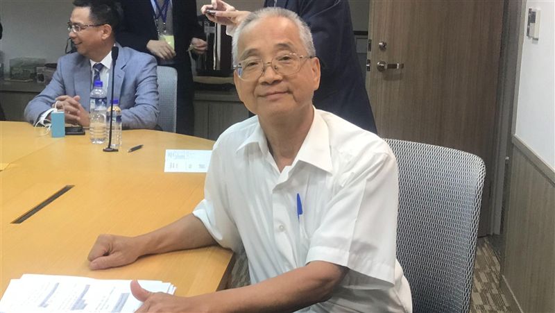 黃調貴董事長　續任壽險公會理事長