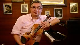 辛辛那提交響樂團退休  鄭俊騰將辦獨奏會台灣小提琴教母李淑德入室弟子，也是美國辛辛那提交響樂團小提琴團員鄭俊騰（圖），他在2018年提前退休，將舉辦獨奏會，演奏自己喜歡的音樂與台灣家鄉樂迷分享。（鄭俊騰提供）中央社記者趙靜瑜傳真　108年9月1日