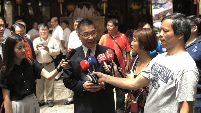 「抓蛇」送消防隊　徐國勇還原經過…