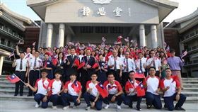  台灣青年大使赴馬國交流 參訪兼當志工2019國際青年大使交流計畫「菲律賓－馬來西亞」訪問團8月30日抵達吉隆坡，8月31日到慈濟基金會難民學校當志工，9月1日參觀吉隆坡名勝古蹟，並與馬來西亞青年交流時事觀點。（駐馬來西亞台北經濟文化辦事處提供）中央社記者郭朝河吉隆坡傳真　108年9月1日