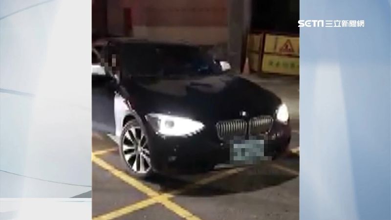 夫妻吵架！雙B男撞3車　路人險遭輾