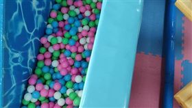 球池,腸病毒,衛生,家長,踩到尿,百貨公司,細菌