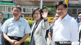 ▲柯文哲、蔡英文共同出席「計程車產業升級服務2.0記者會」
。（圖／記者邱榮吉攝影）
