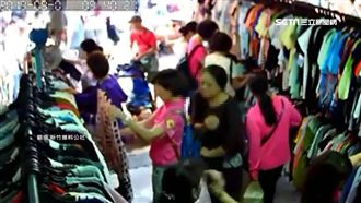 她背後背包挑衣　扒手只花5秒偷長夾