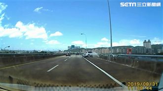 三寶飆路肩急切　無辜駕駛嚇歪自撞