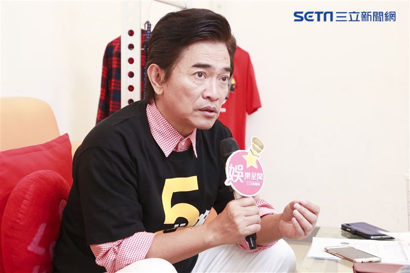 吳宗憲接受三立新聞網專訪。（圖／記者林士傑攝影）