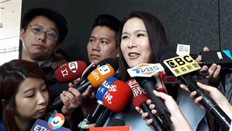 郭台銘增美女幕僚　劉宥彤遭「分權」